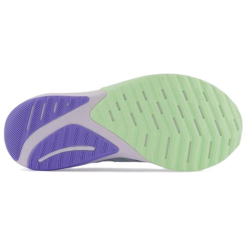 New Balance FuelCell Propel v3